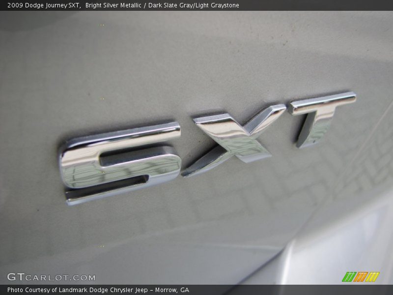 Bright Silver Metallic / Dark Slate Gray/Light Graystone 2009 Dodge Journey SXT