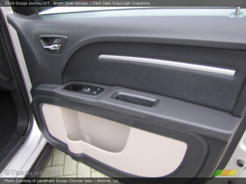 Bright Silver Metallic / Dark Slate Gray/Light Graystone 2009 Dodge Journey SXT