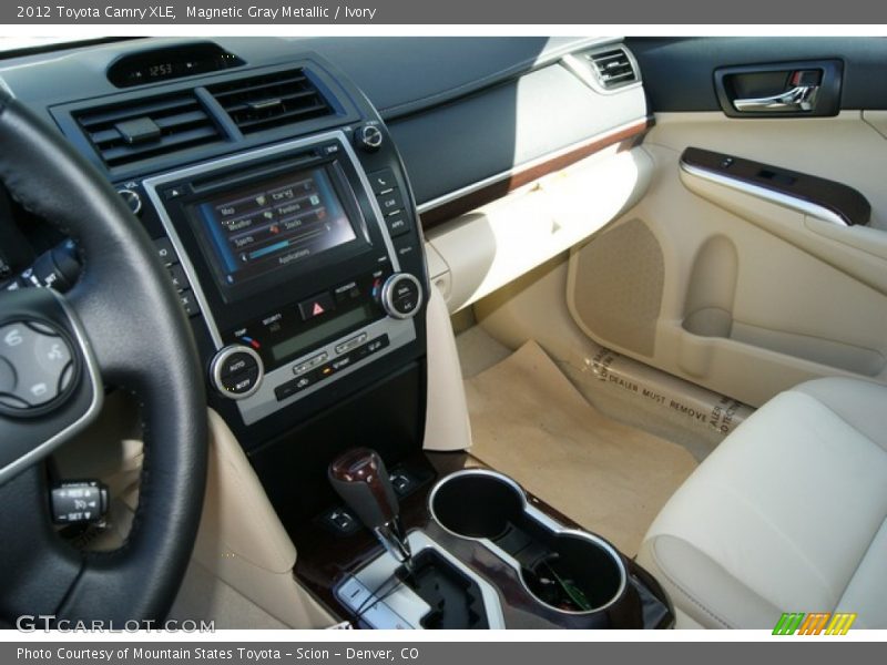 Magnetic Gray Metallic / Ivory 2012 Toyota Camry XLE