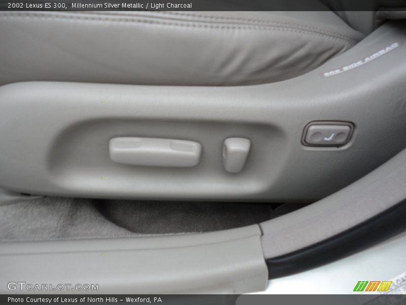 Millennium Silver Metallic / Light Charcoal 2002 Lexus ES 300