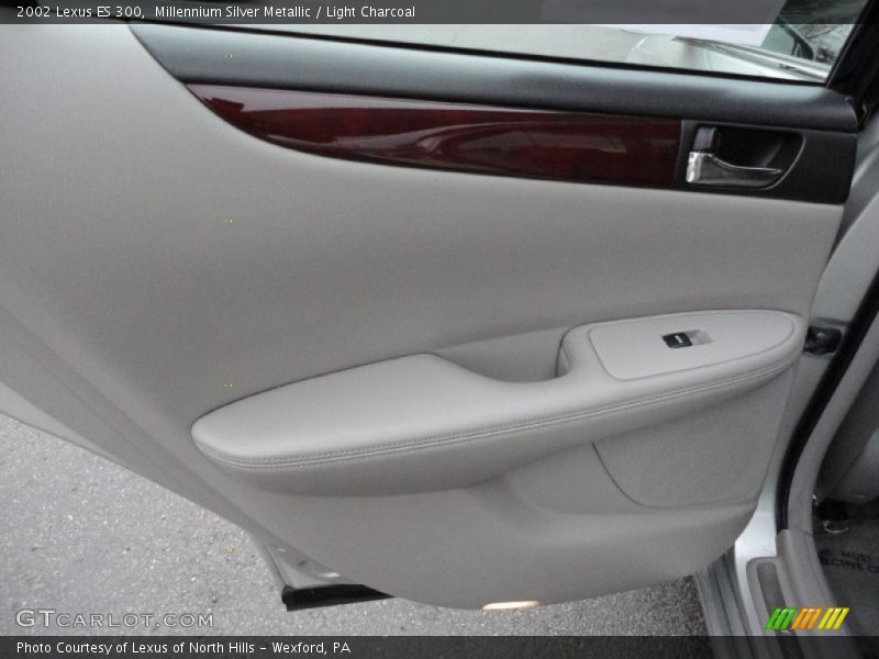 Millennium Silver Metallic / Light Charcoal 2002 Lexus ES 300