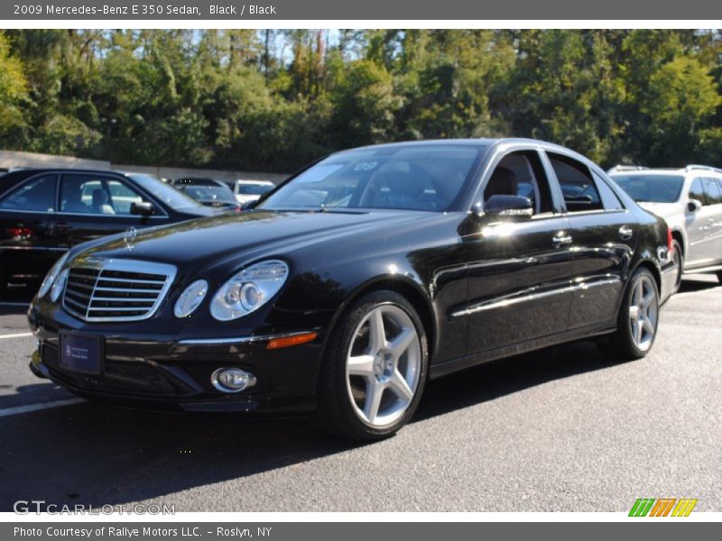 Front 3/4 View of 2009 E 350 Sedan