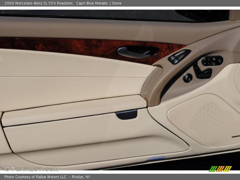 Door Panel of 2009 SL 550 Roadster