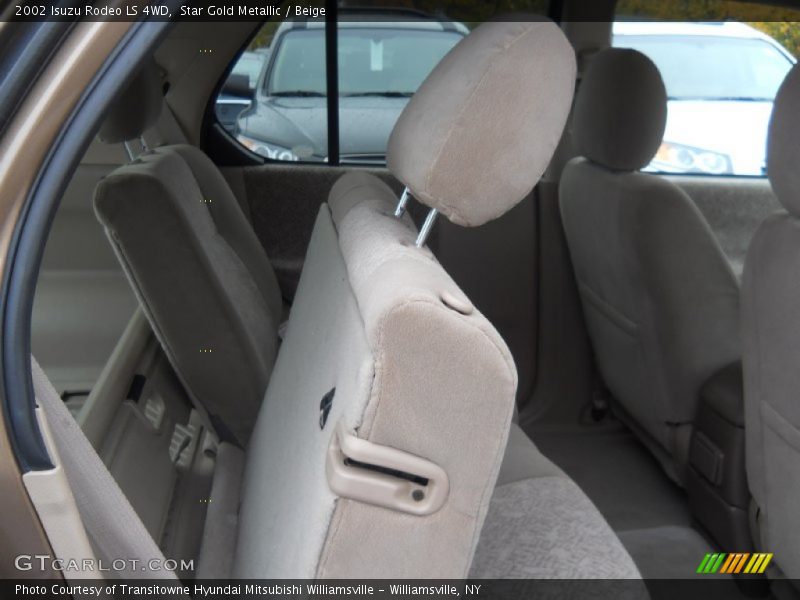 Star Gold Metallic / Beige 2002 Isuzu Rodeo LS 4WD