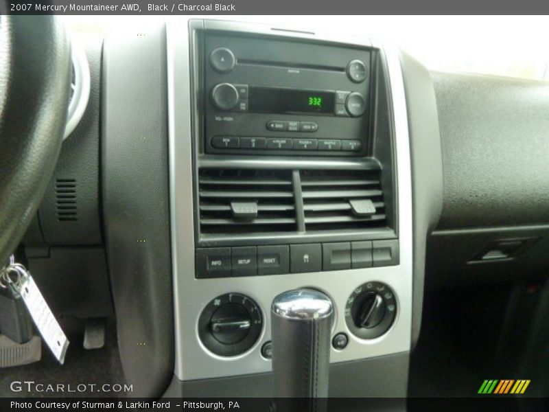 Black / Charcoal Black 2007 Mercury Mountaineer AWD