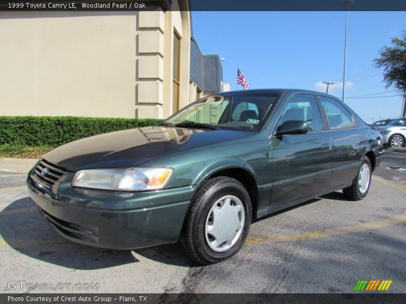 Woodland Pearl / Oak 1999 Toyota Camry LE
