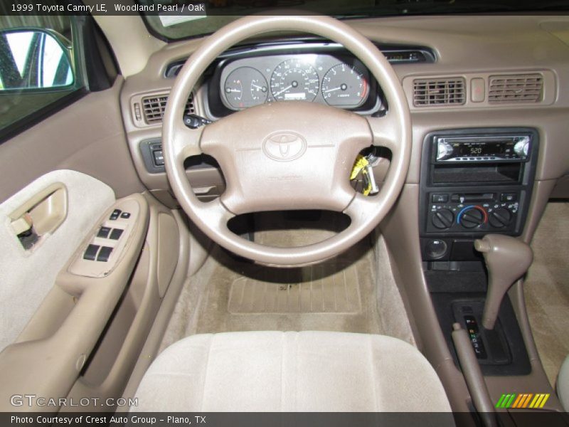 Woodland Pearl / Oak 1999 Toyota Camry LE