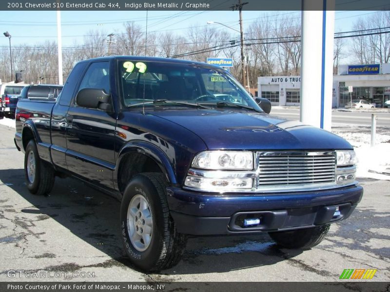 Indigo Blue Metallic / Graphite 2001 Chevrolet S10 Extended Cab 4x4