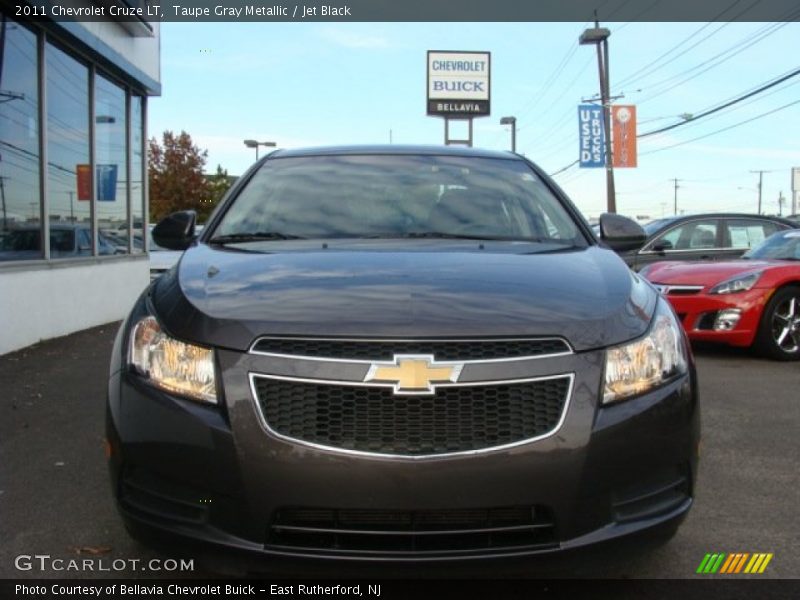Taupe Gray Metallic / Jet Black 2011 Chevrolet Cruze LT