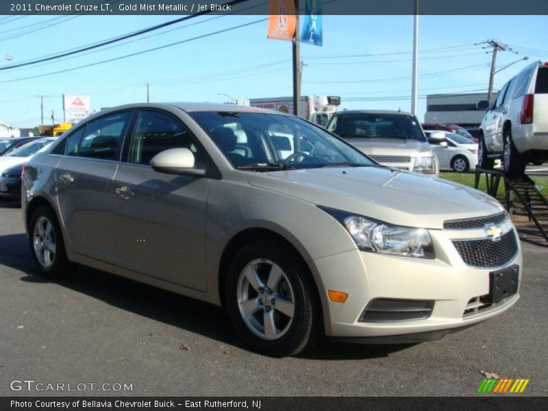 Gold Mist Metallic / Jet Black 2011 Chevrolet Cruze LT