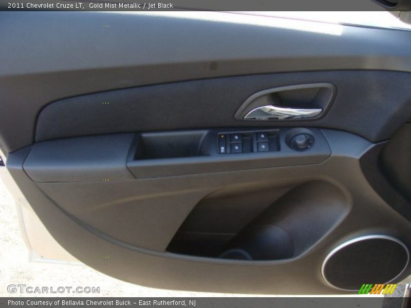 Gold Mist Metallic / Jet Black 2011 Chevrolet Cruze LT