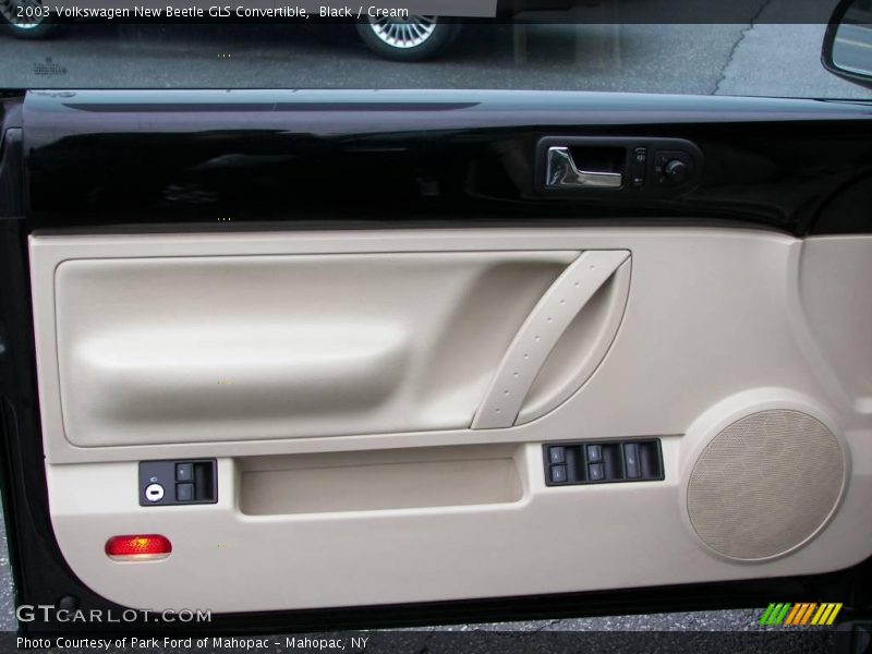 Black / Cream 2003 Volkswagen New Beetle GLS Convertible