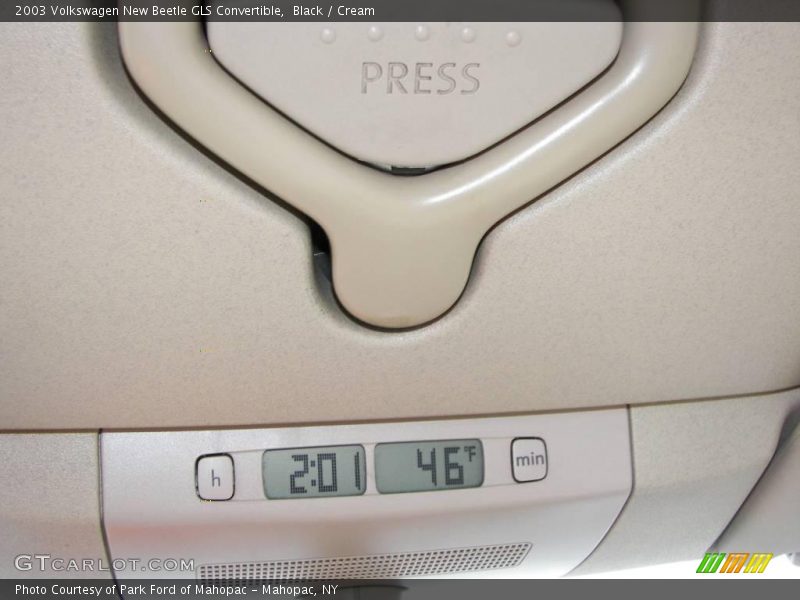 Black / Cream 2003 Volkswagen New Beetle GLS Convertible