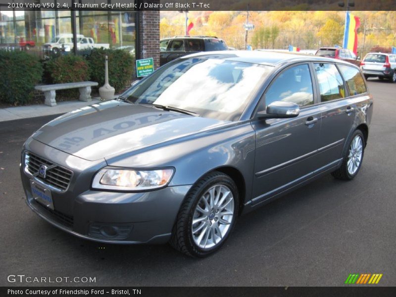Titanium Grey Metallic / Dalaro Off Black T-Tec 2010 Volvo V50 2.4i
