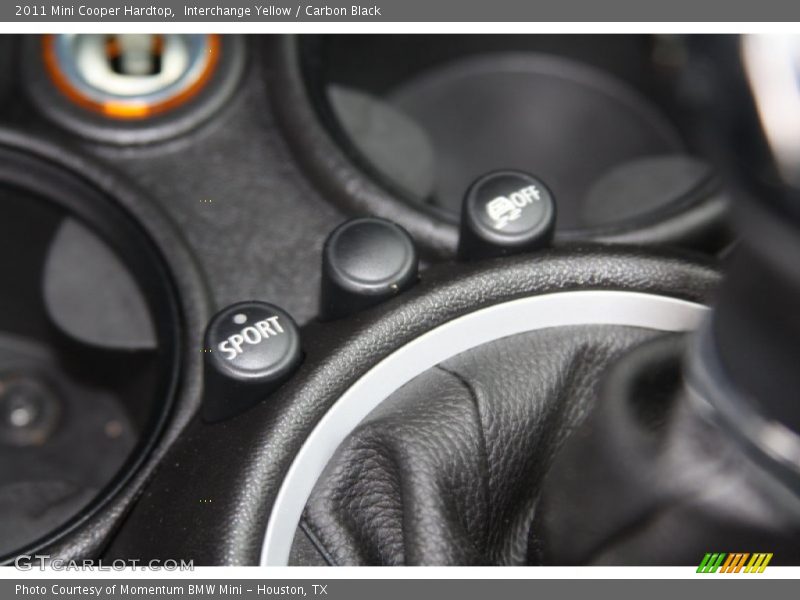 Interchange Yellow / Carbon Black 2011 Mini Cooper Hardtop