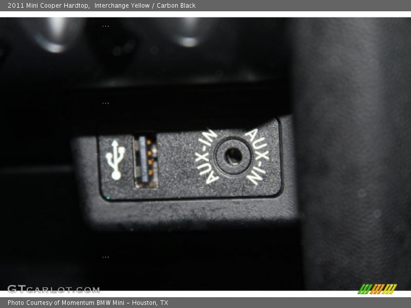 Interchange Yellow / Carbon Black 2011 Mini Cooper Hardtop