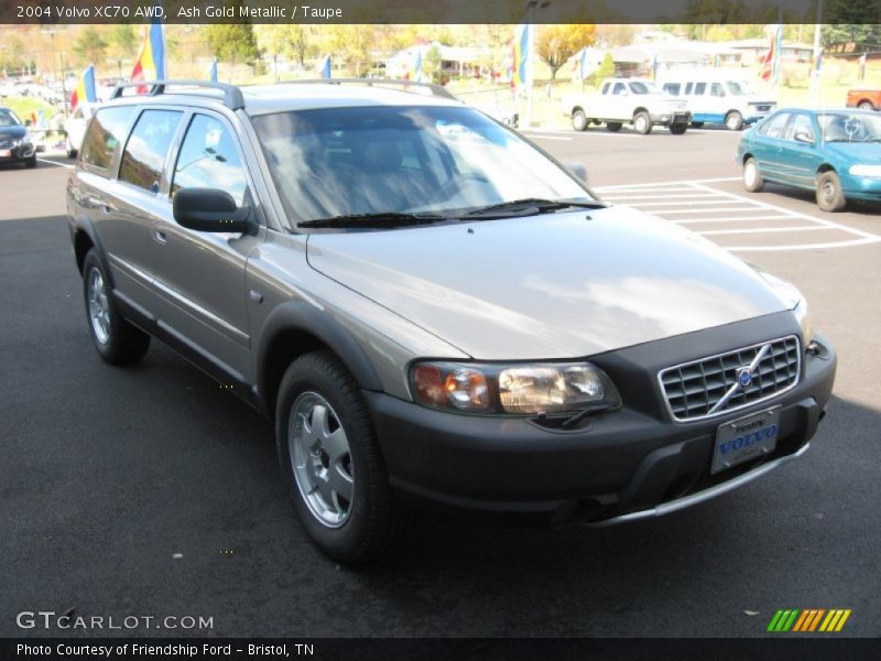 Ash Gold Metallic / Taupe 2004 Volvo XC70 AWD