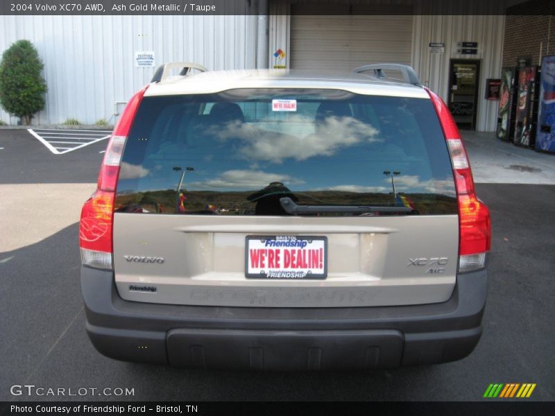 Ash Gold Metallic / Taupe 2004 Volvo XC70 AWD