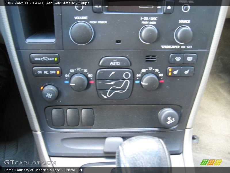 Ash Gold Metallic / Taupe 2004 Volvo XC70 AWD