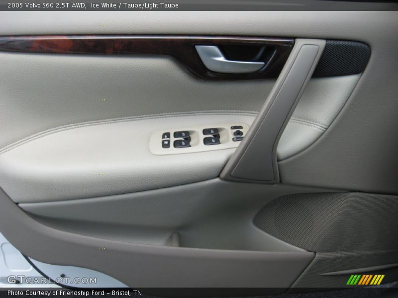 Ice White / Taupe/Light Taupe 2005 Volvo S60 2.5T AWD