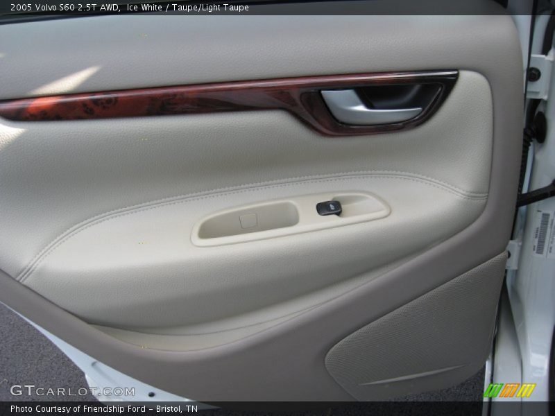 Ice White / Taupe/Light Taupe 2005 Volvo S60 2.5T AWD