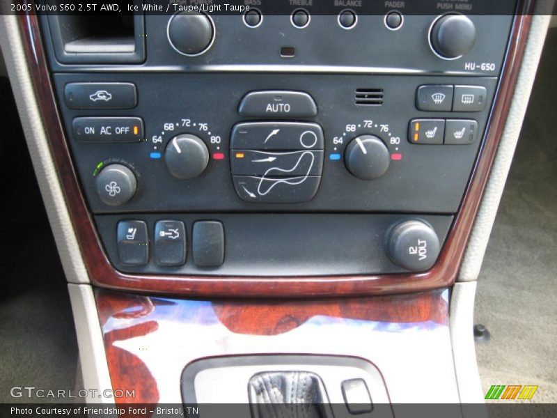 Controls of 2005 S60 2.5T AWD