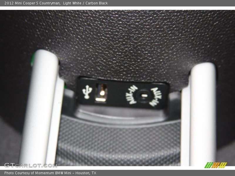 Light White / Carbon Black 2012 Mini Cooper S Countryman