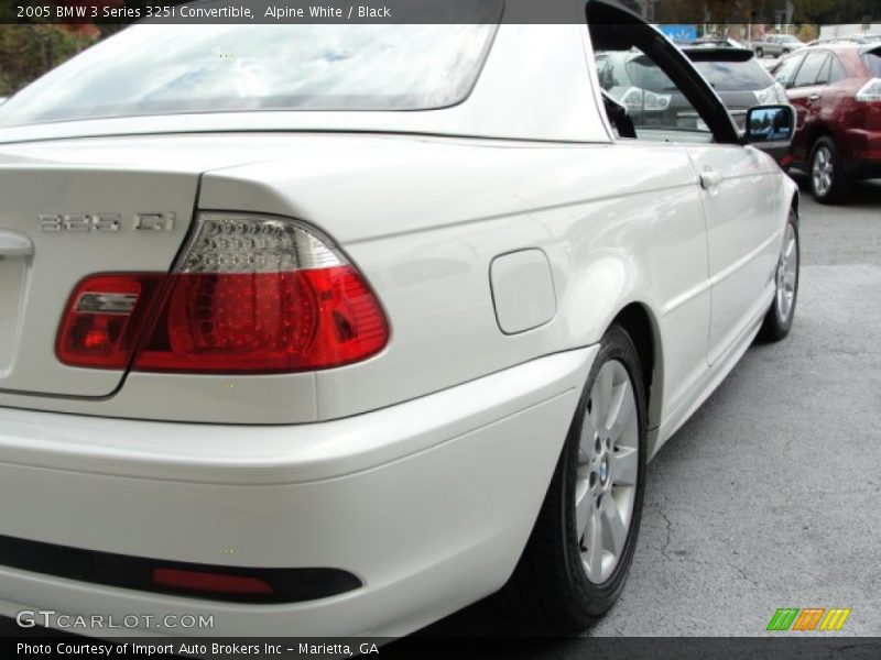Alpine White / Black 2005 BMW 3 Series 325i Convertible
