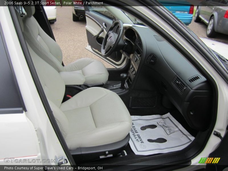 Polar White / Parchment 2006 Saab 9-5 2.3T Sport Sedan