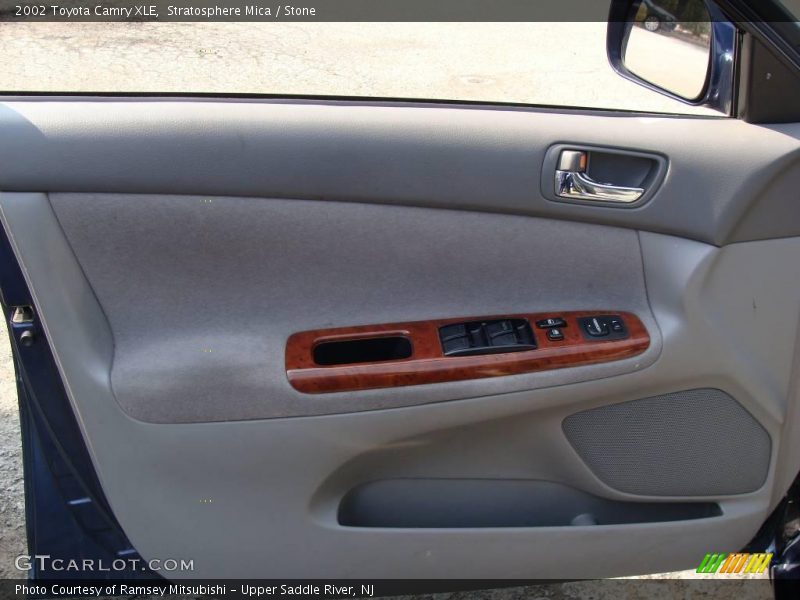 Stratosphere Mica / Stone 2002 Toyota Camry XLE