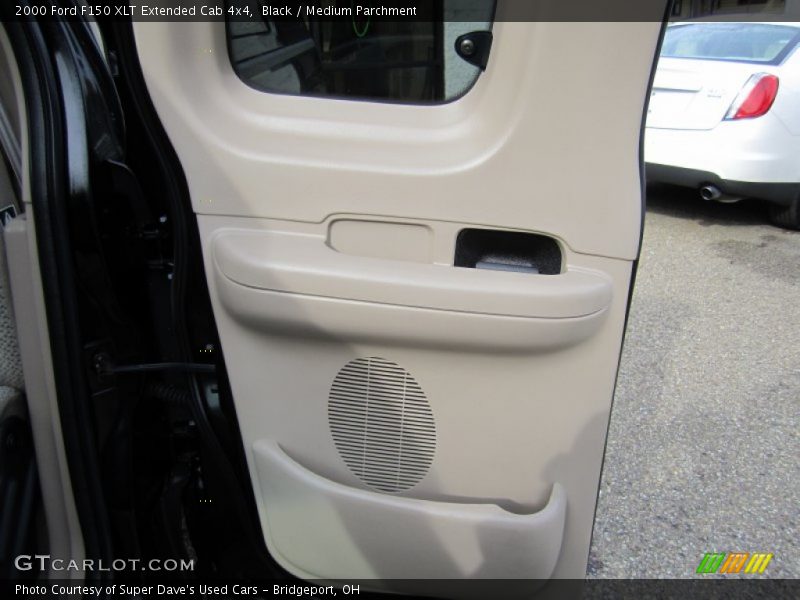 Black / Medium Parchment 2000 Ford F150 XLT Extended Cab 4x4