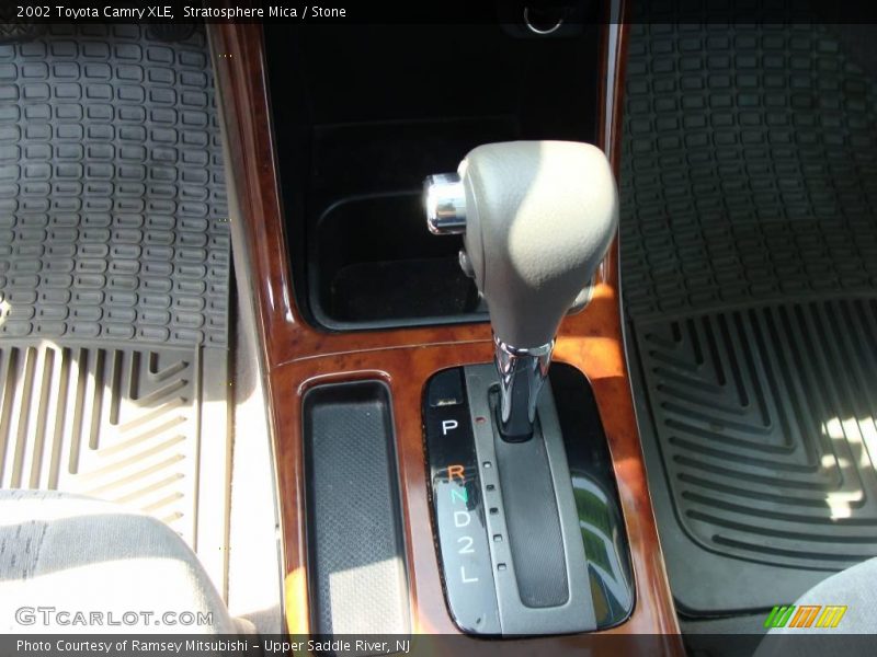 Stratosphere Mica / Stone 2002 Toyota Camry XLE
