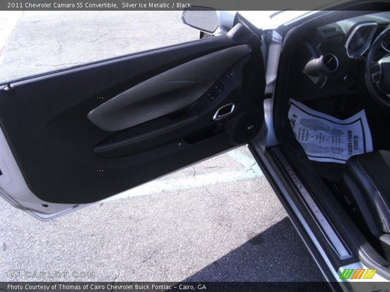 Door Panel of 2011 Camaro SS Convertible
