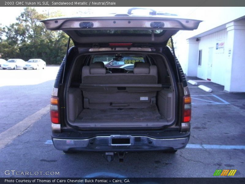 Sandalwood Metallic / Neutral/Shale 2003 GMC Yukon XL SLE