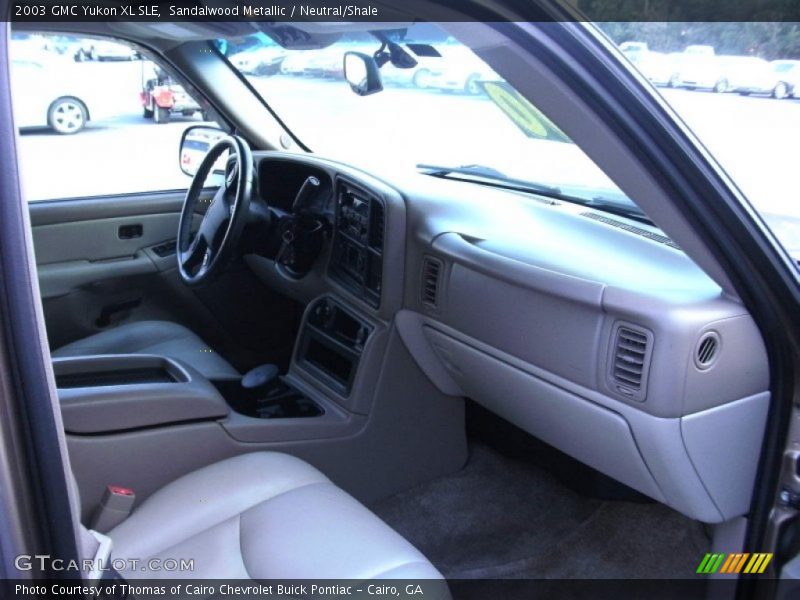 Sandalwood Metallic / Neutral/Shale 2003 GMC Yukon XL SLE