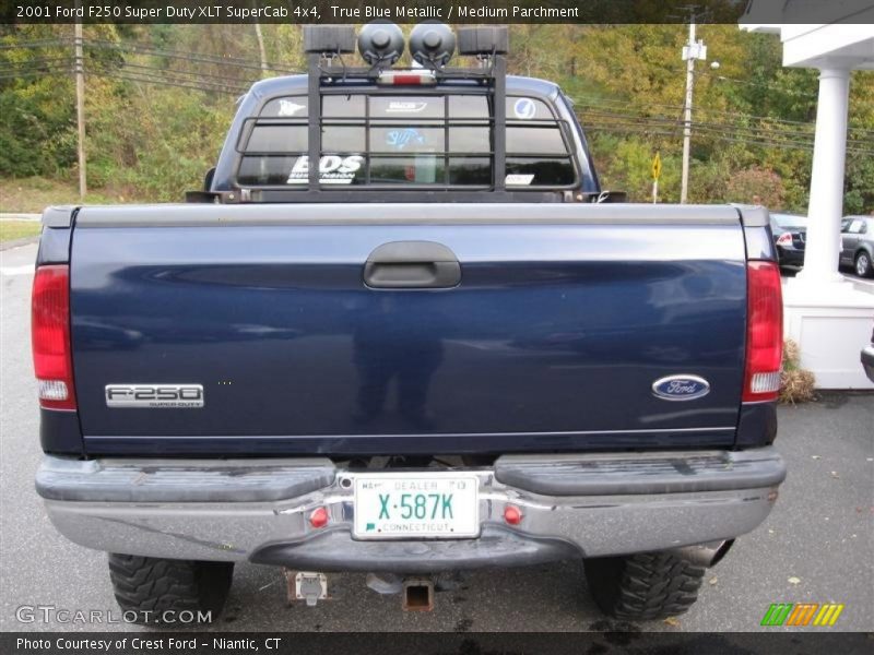 True Blue Metallic / Medium Parchment 2001 Ford F250 Super Duty XLT SuperCab 4x4