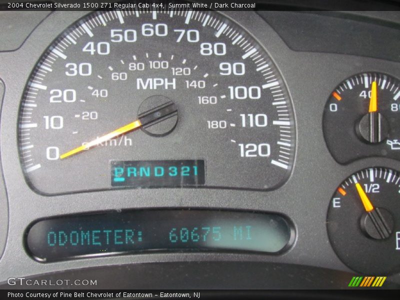 Summit White / Dark Charcoal 2004 Chevrolet Silverado 1500 Z71 Regular Cab 4x4