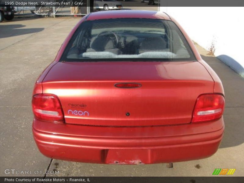 Strawberry Pearl / Grey 1995 Dodge Neon