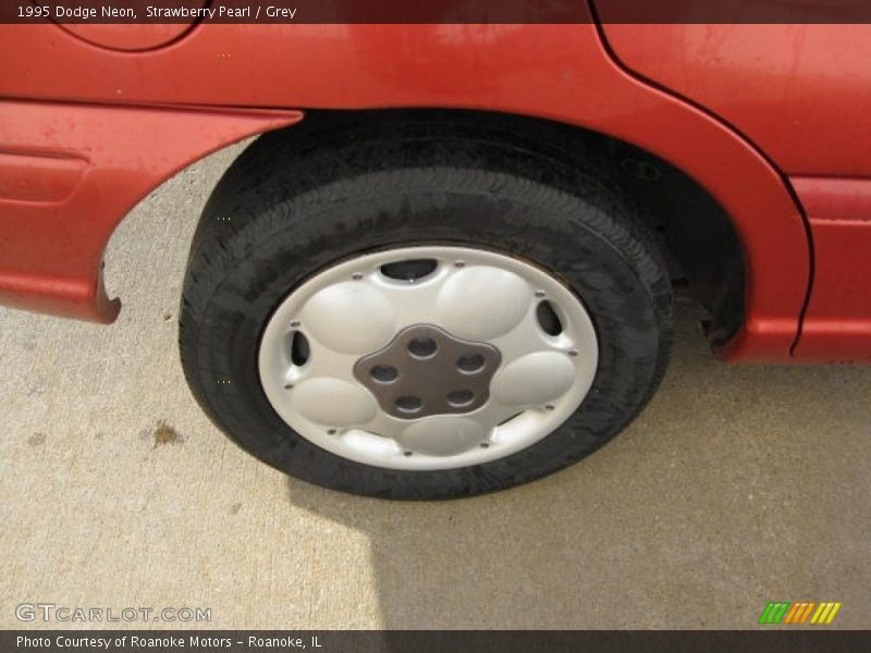 Strawberry Pearl / Grey 1995 Dodge Neon