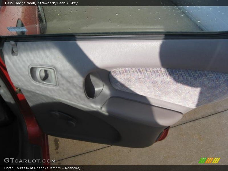 Strawberry Pearl / Grey 1995 Dodge Neon