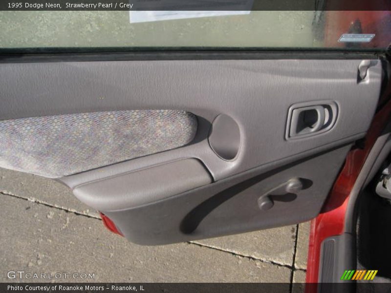 Strawberry Pearl / Grey 1995 Dodge Neon