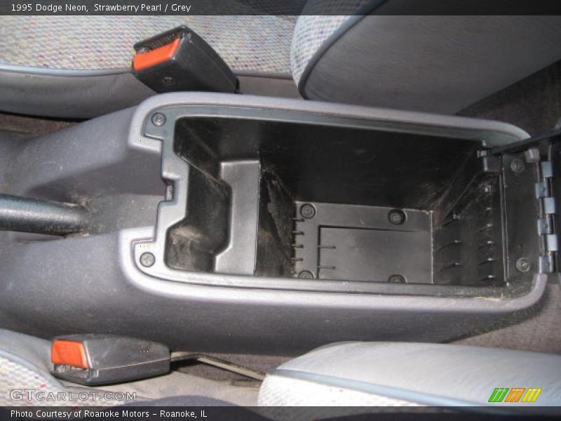 Strawberry Pearl / Grey 1995 Dodge Neon