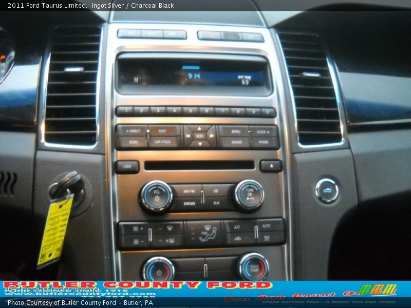 Ingot Silver / Charcoal Black 2011 Ford Taurus Limited