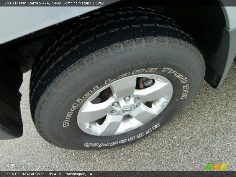 Silver Lightning Metallic / Gray 2010 Nissan Xterra S 4x4