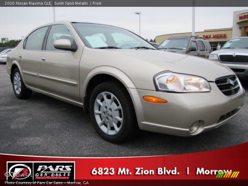 Sunlit Sand Metallic / Frost 2000 Nissan Maxima GLE