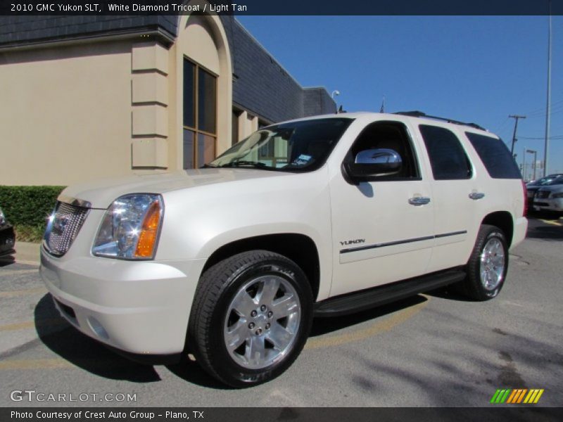 White Diamond Tricoat / Light Tan 2010 GMC Yukon SLT