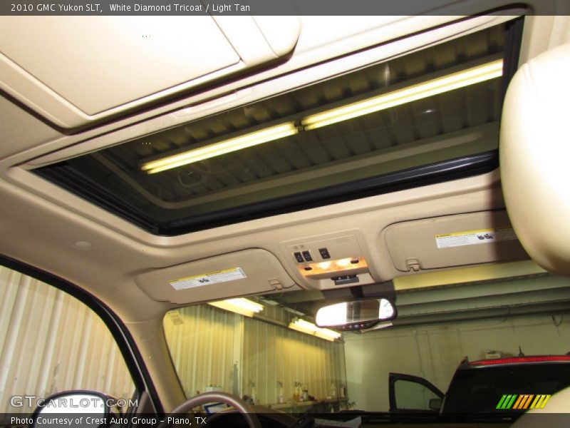 White Diamond Tricoat / Light Tan 2010 GMC Yukon SLT