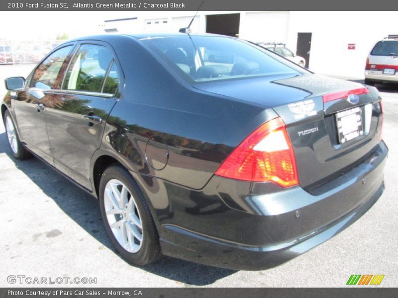 Atlantis Green Metallic / Charcoal Black 2010 Ford Fusion SE