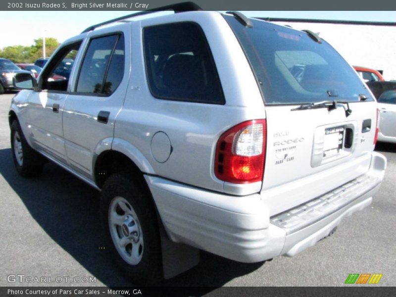 Bright Silver Metallic / Gray 2002 Isuzu Rodeo S