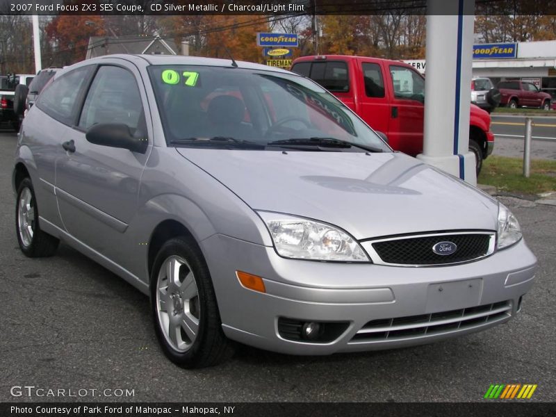 CD Silver Metallic / Charcoal/Light Flint 2007 Ford Focus ZX3 SES Coupe